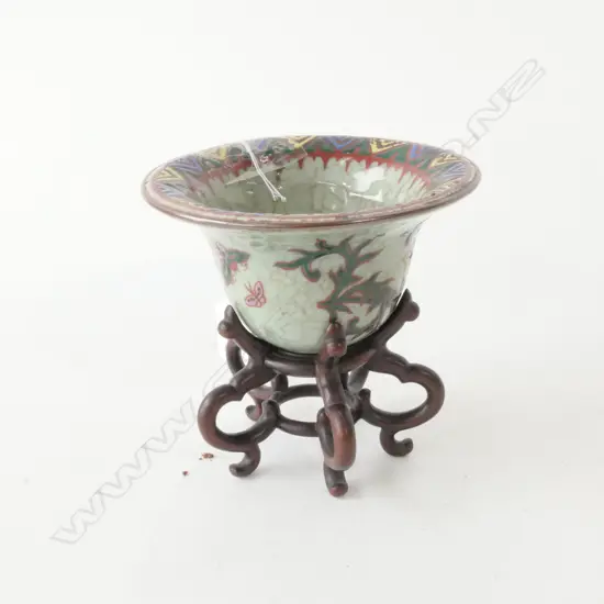CHINESE CRACKLE GLAZED BOWL ON WOODEN STAND D 120 MM