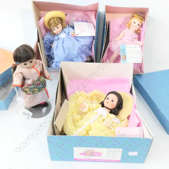 4 MADAME ALEXANDRA DOLLS; three boxed. 'Scarlet O'Hara'