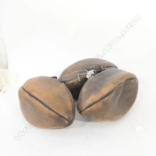 3 VINTAGE STYLE STITCHED LEATHER RUGBY BALLS