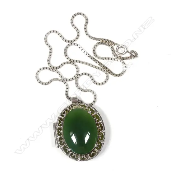 LG GREENSTONE & SILVER LOCKET ON S/SILVER CHAIN (STAMPED 925), L.360MM