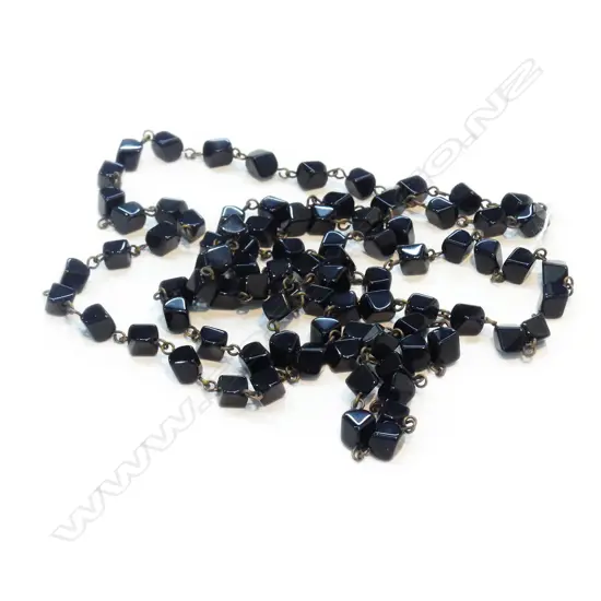 EARLY FRENCH ? JET LONG NECKLACE L.1100