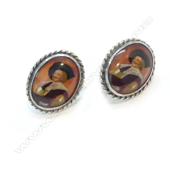 PR LAUGHING CAVALIER EARRINGS SILVER SCREW FITTINGS