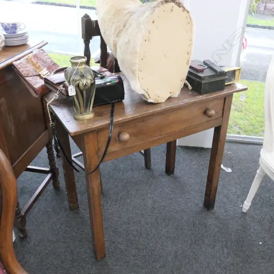 SPANISH WRITING DESK 860 x 500 x 670mm