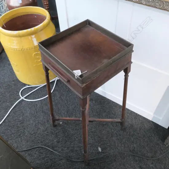 EDWARDIAN MAHOGANY STAND SQUARE TRAY TOP