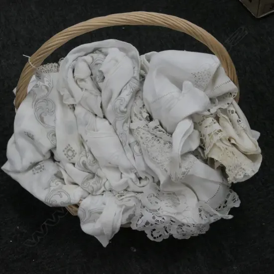 BASKET WITH ASST LINEN /TABLE CLOTHS ETC