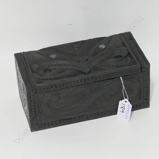 MAORI CARVED HARDWOOD BOX 200x100x90mm