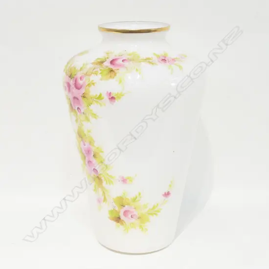 LARGE VICTORIAN MILK GLASS VASE 450MM H