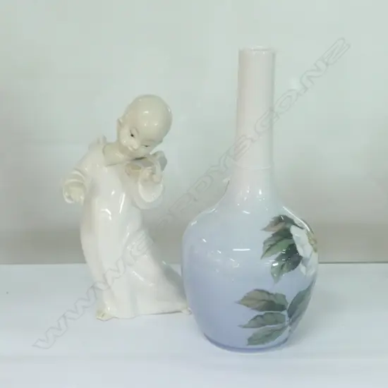 LLADRO ANGEL AF AND ROYAL COPENHAGEN VASE 190MM H
