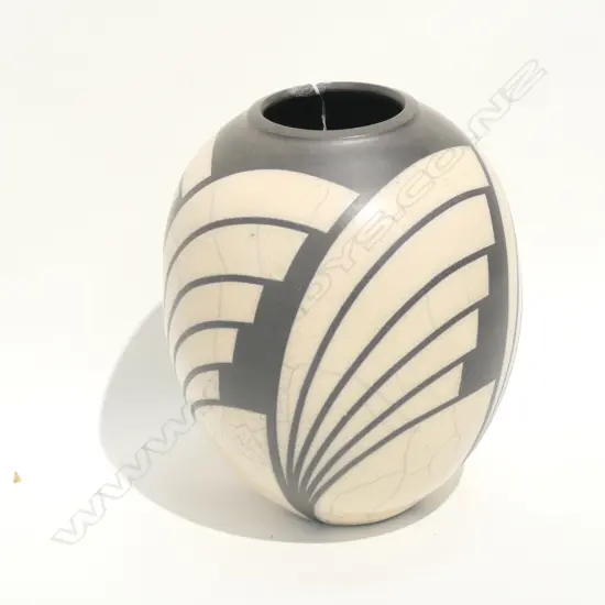 C A NEWTON BROAD STUDIO POTTERY VASE H.220mm