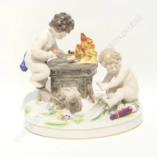CAPODIMONTE DRESDEN STYLE FIGURINE