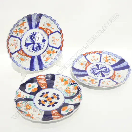 3 x C.1900 JAPANESE IMARI PLATES. A.F.