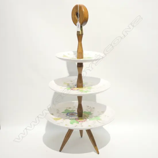 RETRO S TIER CAKE STAND H 660 MM