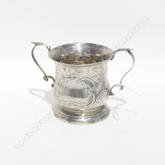 VICTORIAN SILVER TWO HANDLED CUP, CHESTER 1899. 103gm