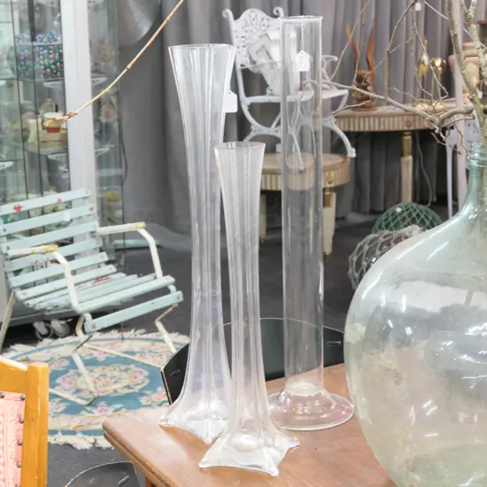3 TALL GLASS VASES H 290 MM