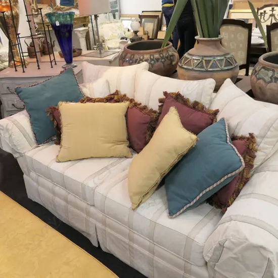 BIG BAG OF ASSORTED CUSHIONS