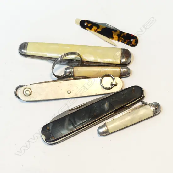 5 ASST POCKET KNIVES