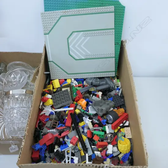 BOX LOT LEGO