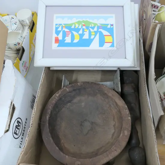 BOX OF TRIBAL CARVINGS & 3 AUCKLAND PRINTS ETC