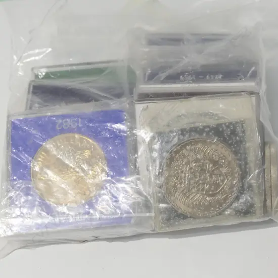 COLLECTION NZ COMMEMORATIVE CROWNS