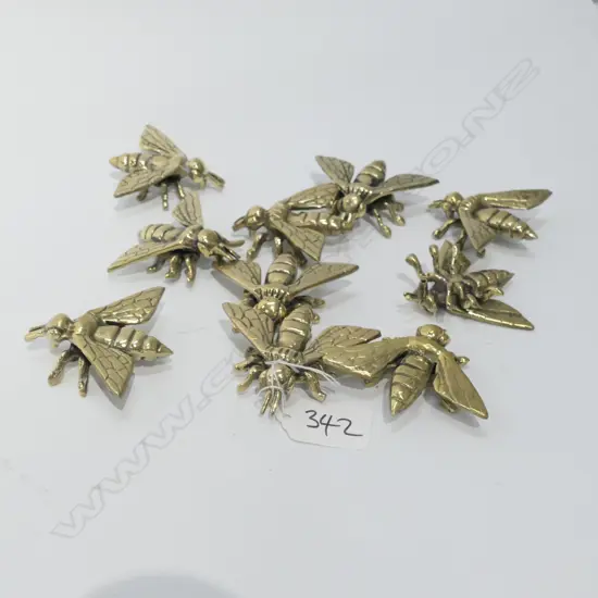 10 BRASS SCULPTED BEES 