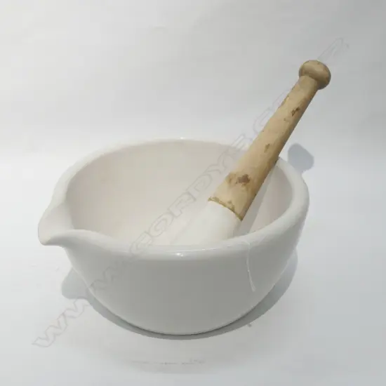 LARGE INDUSTRIAL MORTAR & PESTLE H.150MM, D.280MM 