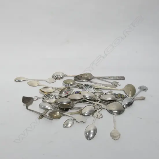 COLLECTION SILVER PLATE SOUVENIR SPOONS