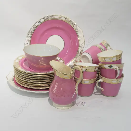30 PCE TEA SET; 9 PLATES, 10 SAUCERS, 2 PLATTERS, 1 JUG, 7 CUPS, BOWL