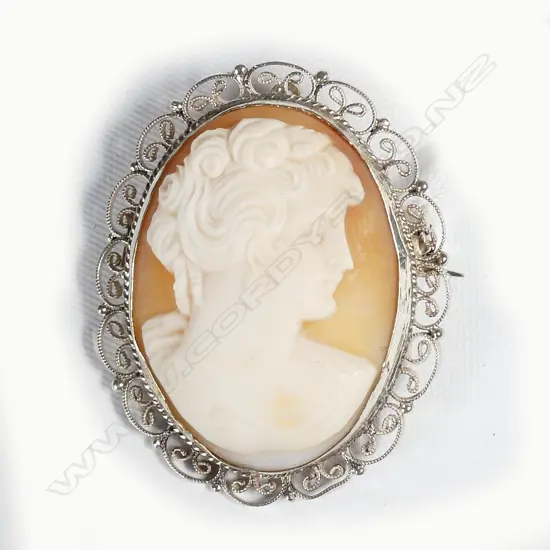 VICT. SILVER CAMEO BROOCH 