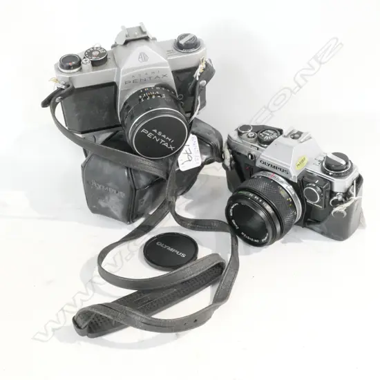 ASAHI PENTAX CAMERA; OLYMPUS OM10 CAMERA