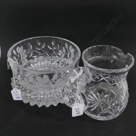 2 CUT CRYSTAL BOWLS AND JUG H 150 MM