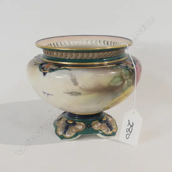 HADLEY'S WORCESTER TABLE JARDINIERE (FLEA BITE CHIP TO ONE FOOT)