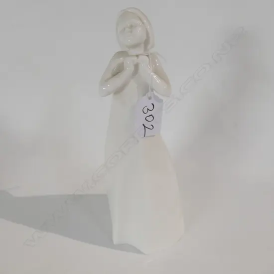 R. DOULTON 'THANKFUL' FIGURINE 230MM H