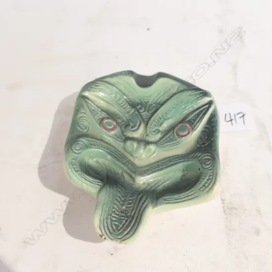 TITIAN STUDIOS MAORI MOTIF ASHTRAY L. 110MM
