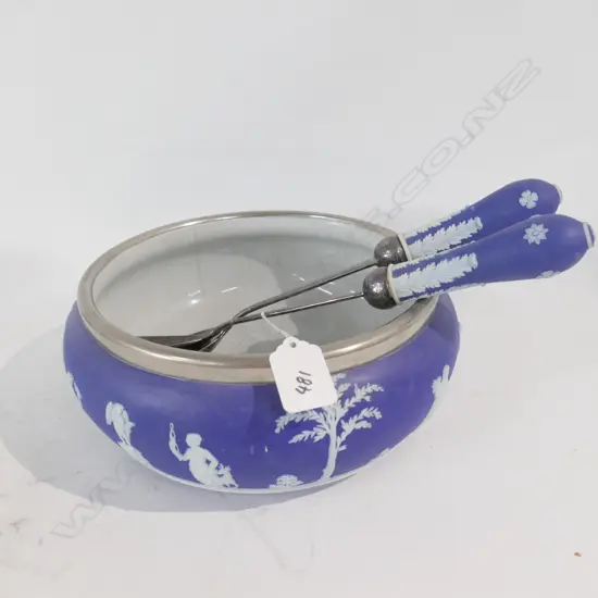 EPS WEDGWOOD SALAD BOWL & SERVING SPOONS 