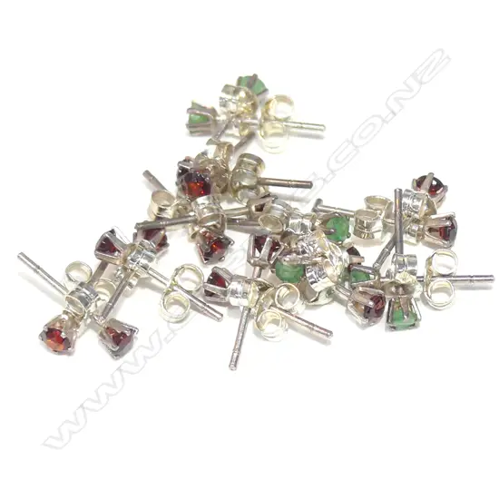SILVER EMERALD AND GARNET STUDS 