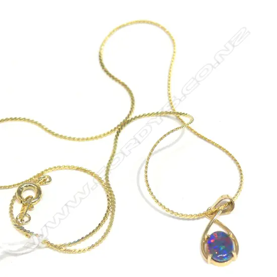 14CT YG  TRIPLET OPAL PENDENT, GP CHAIN
