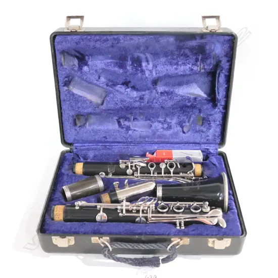 CASED AMERICA BUNDY CLARINET