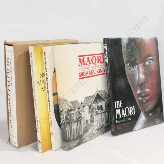 5 REFERENCE BOOKS - MAORI & PACIFIC ART