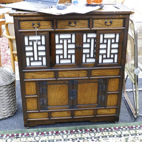 KOREAN  CHEST H. 950MM