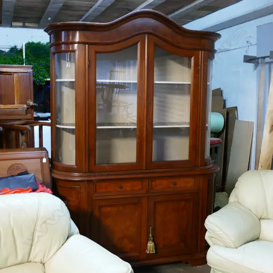 LARGE WALNUT DISPLAY CABINET L 1600 MM
