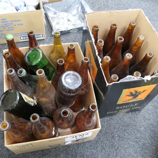 2 BOXES OF VINTAGE BEER BOTTLES