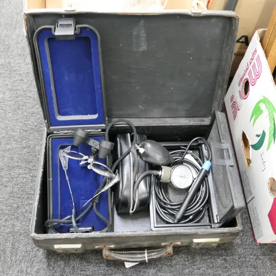 3 MEDICAL INSTRUMENTS IN BRIEFCASE
