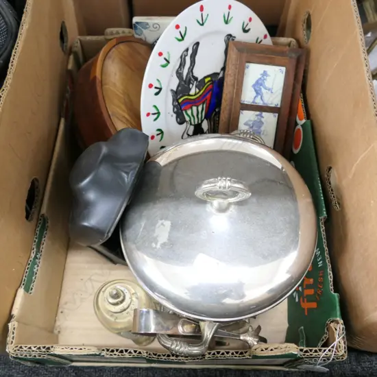 BOX LOT ASST ITEMS INCL. ICE BUCKET