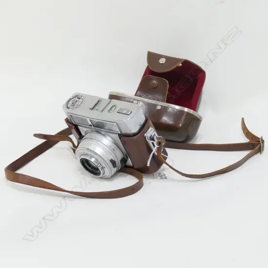 Vintage Zeiss Ikon Contessa camera in leather case