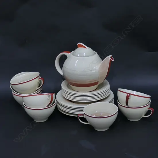 SUZIE COOPER BANDED DECO TEASET - 7 TRIOS