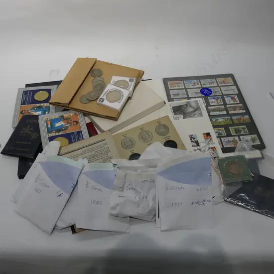 LOT ASST COMMERATIVE COINS/CROWNS/WORLD COINS ETC