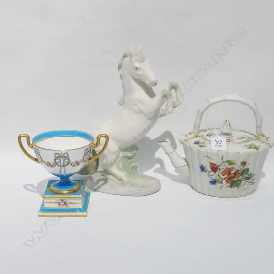 CERAMIC TEAPOT / MINTON TROPHY CUP A/F / HORSE