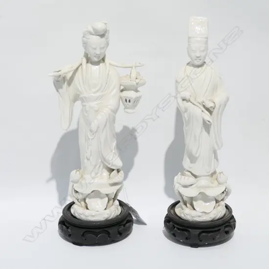 2 BLANC DE CHINE FIGURES H 220 MM