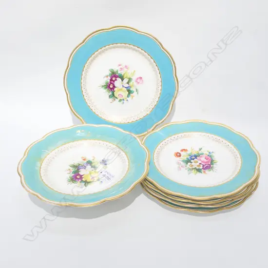 5 BLUE LATE 19TH CENT. PLATES 240MM DIA AND COMPORT AF