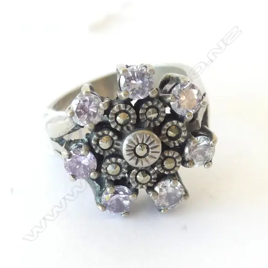AMETHYST AND MARCASITE RING 925 SILVER